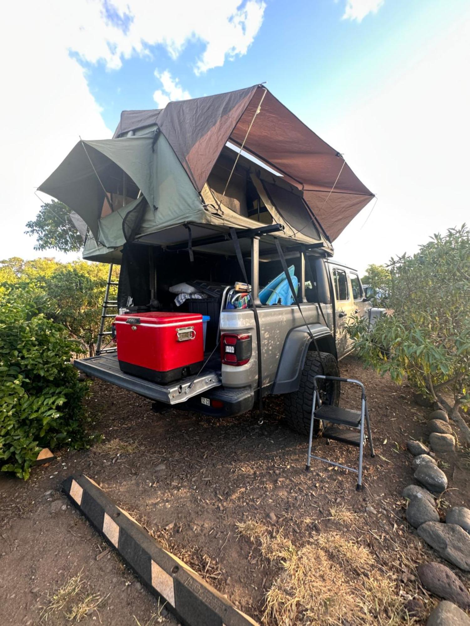 Embark On A Journey Through Maui With Aloha Glamp'S Jeep And Rooftop Tent Allows You To Discover Diverse Campgrounds, Unveiling The Island'S Beauty From Unique Perspectives Each Day Paia Exterior photo